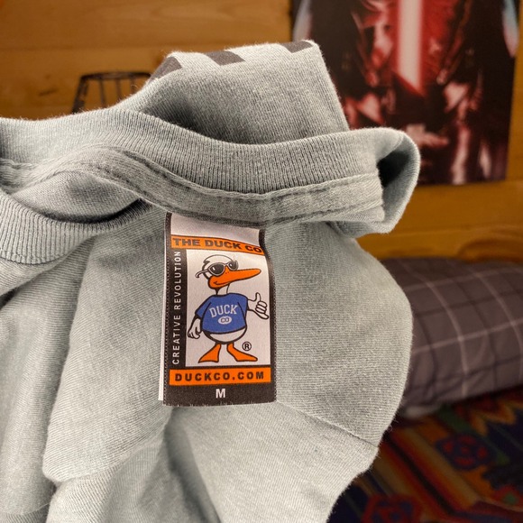 The Duck Co Terlingua Texas Graphic T Shirt Mens Medium Javelina Bar Scene - Picture 5 of 5